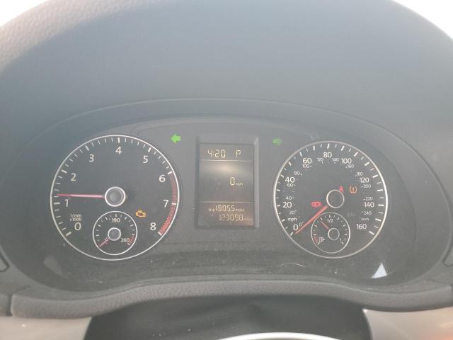 Photo 9 from auction – 2015 VOLKSWAGEN PASSAT S with VIN 1VWAT7A3XFC033153
