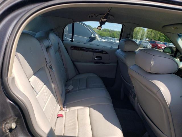 Photo 10 from auction – 2000 LINCOLN TOWN CAR with VIN 1LNHM81W9YY830882