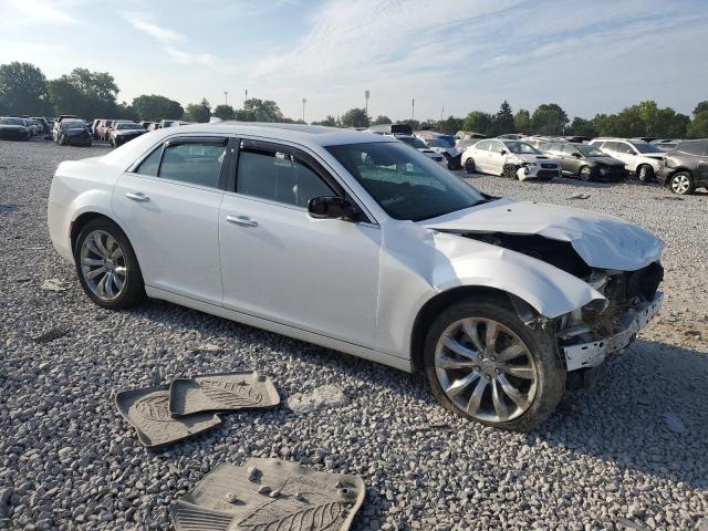 Photo 4 from auction – 2015 CHRYSLER 300C PLATI with VIN 2C3CCAPTXFH882295