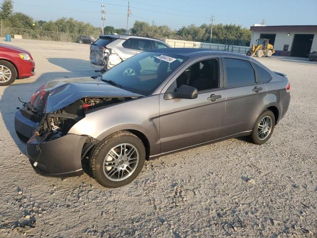 FORD FOCUS SE 2010 with VIN 1FAHP3FN1AW295648 - Photo from auction