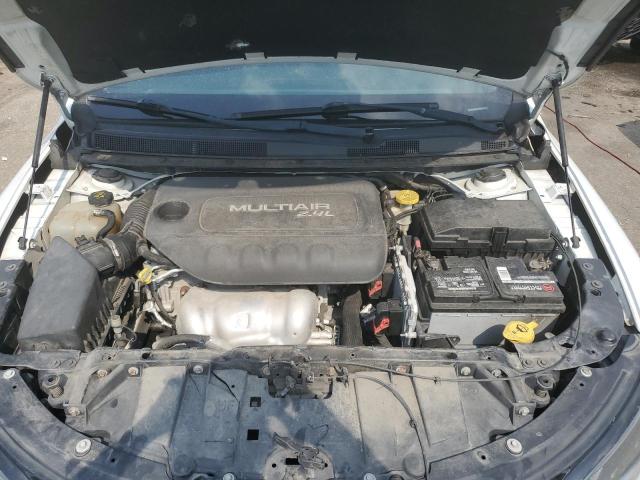 Photo 11 from auction – 2015 CHRYSLER 200 LIMITE with VIN 1C3CCCAB6FN636945