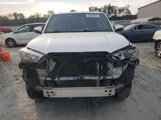 Photo 5 from auction – 2018 TOYOTA 4RUNNER SR with VIN JTEBU5JR5J5508407