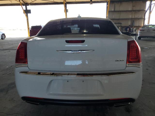 Photo 6 from auction – 2018 CHRYSLER 300 LIMITE with VIN 2C3CCAEG0JH145900
