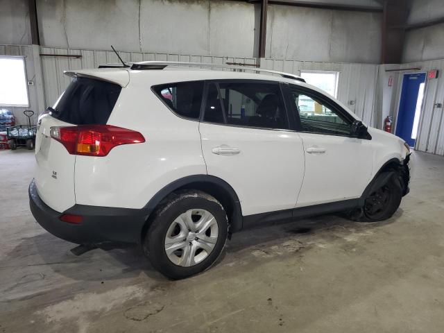 Photo 3 from auction – 2015 TOYOTA RAV4 LE with VIN JTMBFREVXFJ040265