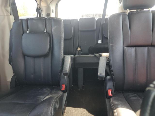 Photo 10 from auction – 2015 CHRYSLER TOWN & COU with VIN 2C4RC1BG6FR545746