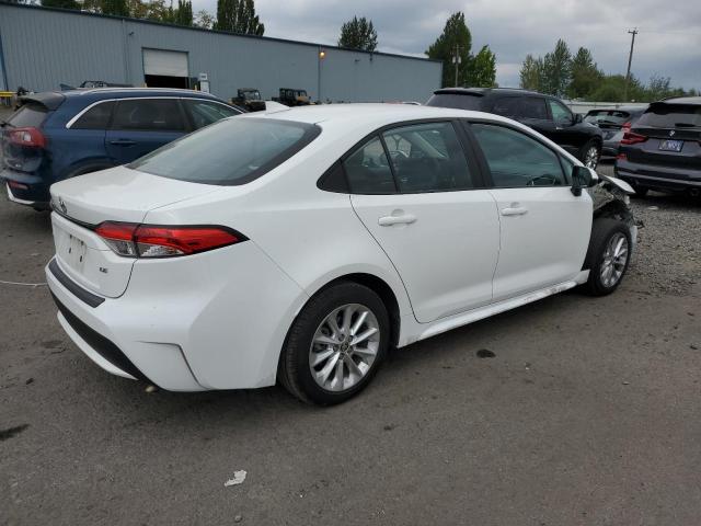 Photo 3 from auction – 2021 TOYOTA COROLLA LE with VIN 5YFHPMAE4MP253642