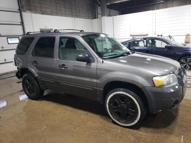 Photo 4 from auction – 2005 FORD ESCAPE with VIN 1FMYU02Z35KB86143
