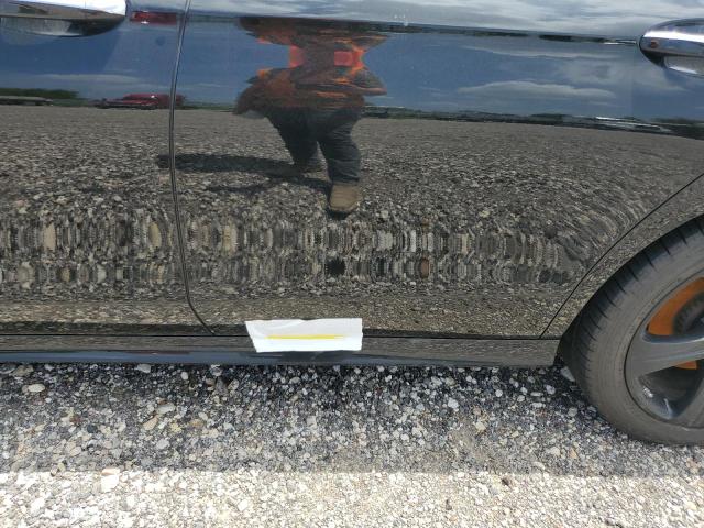 Photo 12 from auction – 2019 MERCEDES-BENZ E 300 with VIN WDDZF4JB5KA582810