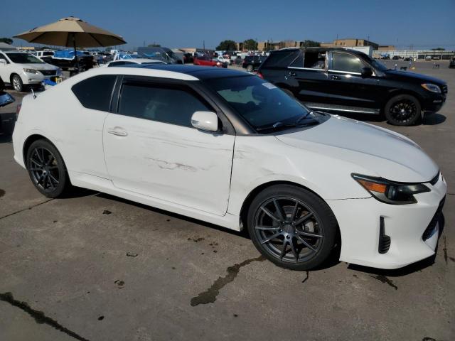 Photo 4 from auction – 2014 TOYOTA SCION TC with VIN JTKJF5C73E3069126