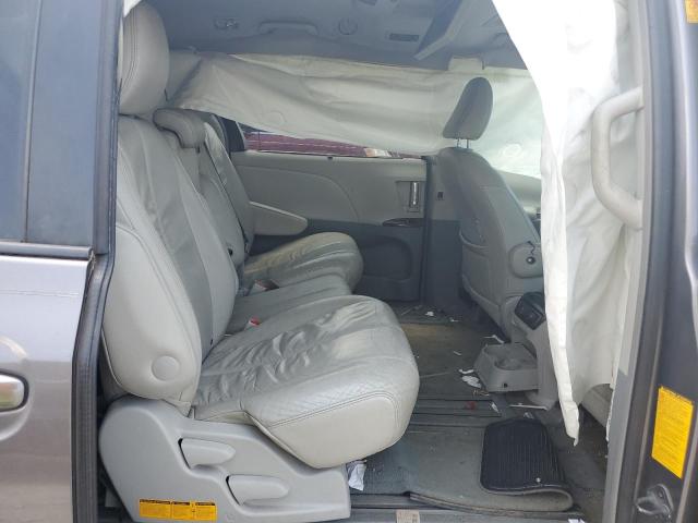 Photo 11 from auction – 2011 TOYOTA SIENNA XLE with VIN 5TDYK3DC1BS123468