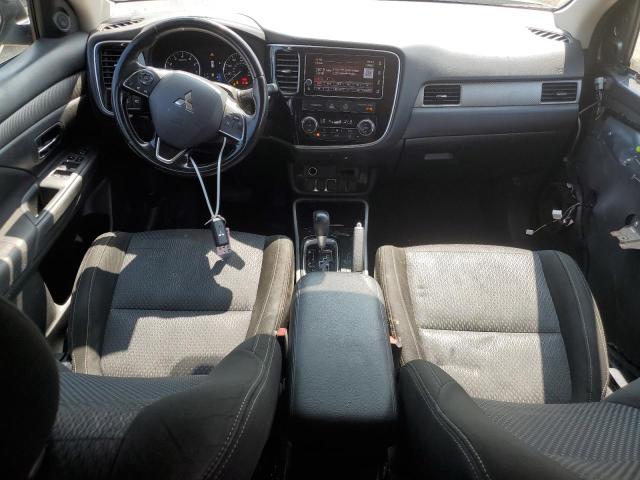 Photo 8 from auction – 2018 MITSUBISHI OUTLANDER with VIN JA4AD3A30JZ000879