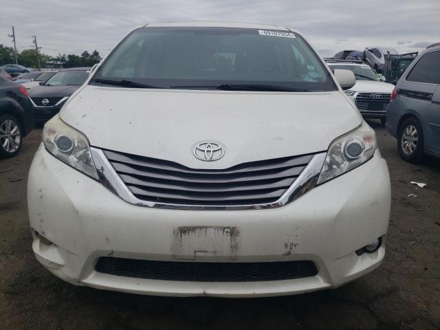 Photo 5 from auction – 2015 TOYOTA SIENNA XLE with VIN 5TDDK3DC1FS102284