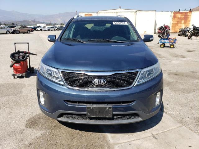 Photo 5 from auction – 2015 KIA SORENTO LX with VIN 5XYKT4A65FG604804