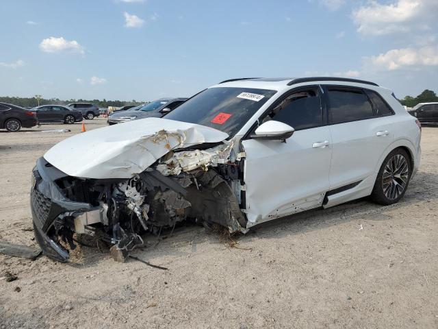 AUDI Q8 E-TRON 2024 مع رقم تعريف المركبة WA15AAGE8RB017425 - صورة من المزاد