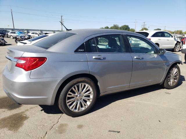 Photo 3 from auction – 2013 CHRYSLER 200 LX with VIN 1C3CCBAB5DN671838