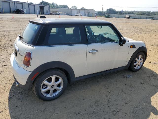 Photo 3 from auction – 2008 MINI COOPER with VIN WMWMF33568TT66416