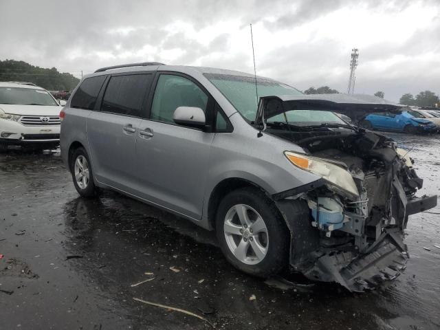 Photo 4 from auction – 2012 TOYOTA SIENNA LE with VIN 5TDKK3DC2CS181032