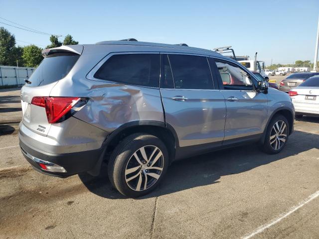 Photo 3 from auction – 2018 HONDA PILOT TOUR with VIN 5FNYF6H9XJB038071
