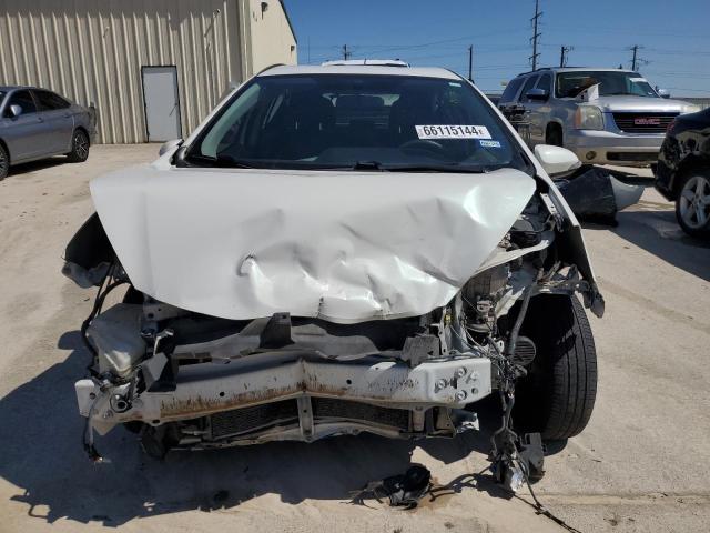 Photo 5 from auction – 2012 TOYOTA PRIUS C with VIN JTDKDTB38C1516398
