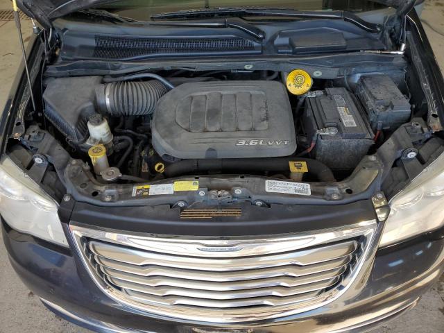Photo 12 from auction – 2014 CHRYSLER TOWN & COU with VIN 2C4RC1BGXER215929