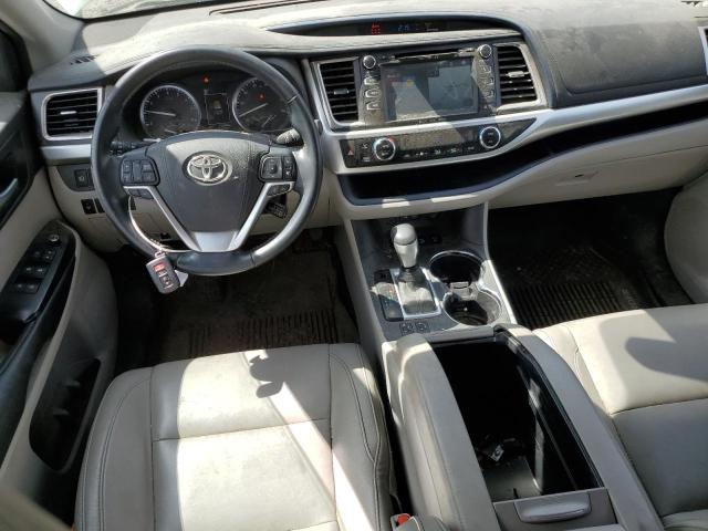 Photo 8 from auction – 2017 TOYOTA HIGHLANDER with VIN 5TDJZRFH3HS415222