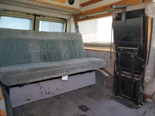 Photo 11 from auction – 2003 FORD ECONOLINE with VIN 1FDPE24L83HA48184