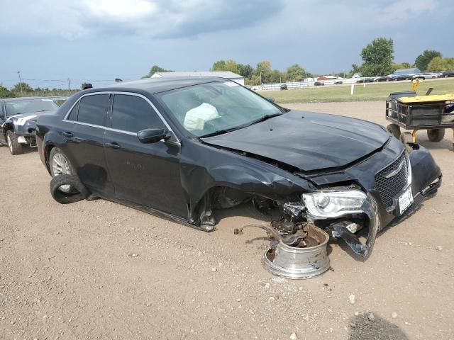 Photo 4 from auction – 2017 CHRYSLER 300 LIMITE with VIN 2C3CCAAG6HH603780