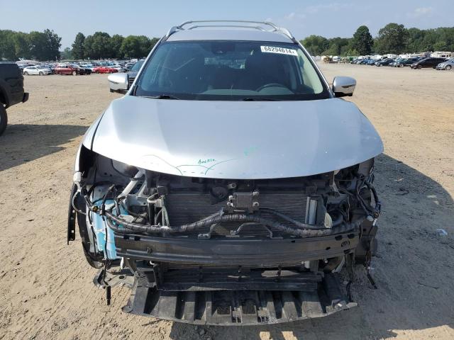 Photo 5 from auction – 2019 NISSAN ROGUE S with VIN 5N1AT2MT5KC836007