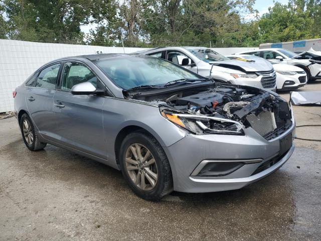 Photo 4 from auction – 2017 HYUNDAI SONATA SE with VIN 5NPE24AF3HH443977