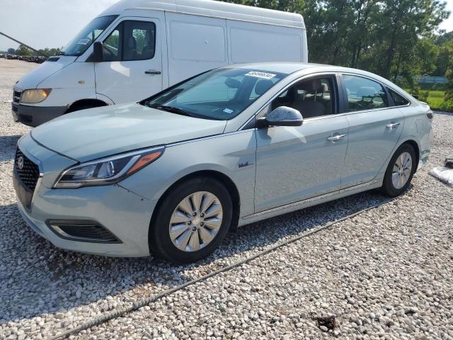 HYUNDAI SONATA HYB 2016 with VIN KMHE24L18GA013798 - Photo from auction