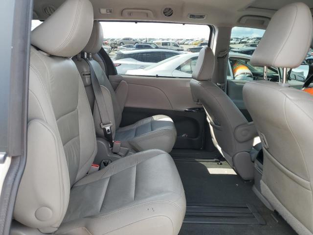 Photo 11 from auction – 2015 TOYOTA SIENNA XLE with VIN 5TDYK3DC5FS610792