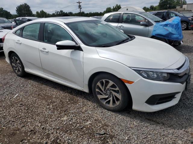 Photo 4 from auction – 2018 HONDA CIVIC with VIN 19XFC2F73JE207279