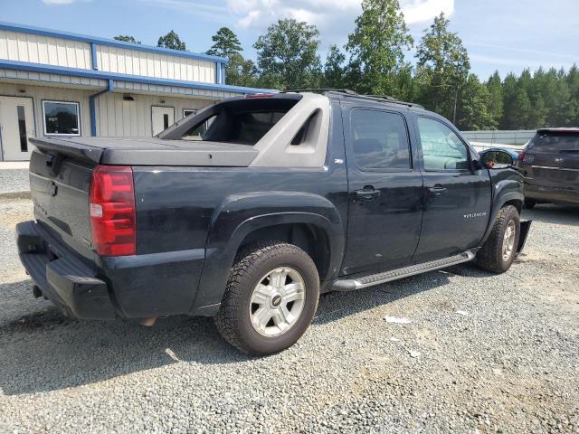Photo 3 from auction – 2011 CHEVROLET AVALANCHE with VIN 3GNTKFE35BG109167