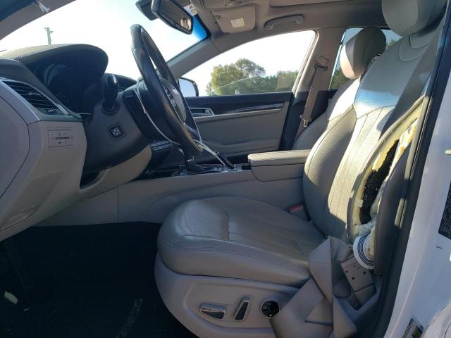 Photo 7 from auction – 2015 HYUNDAI GENESIS 3. with VIN KMHGN4JE0FU094010