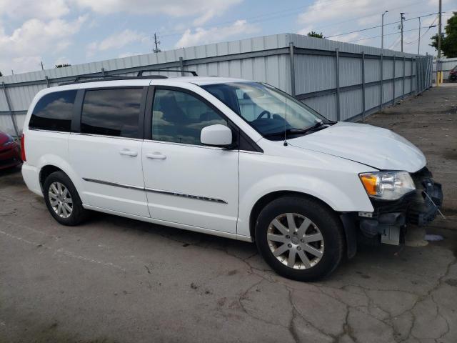 Photo 4 from auction – 2016 CHRYSLER TOWN & COU with VIN 2C4RC1BG5GR198170