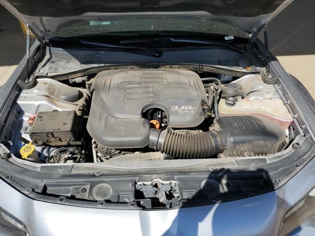 Photo 11 from auction – 2018 CHRYSLER 300 S with VIN 2C3CCABG0JH190954