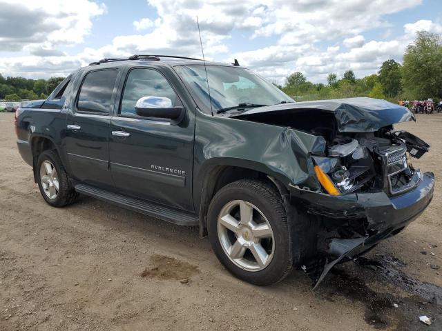 Photo 4 from auction – 2013 CHEVROLET AVALANCHE with VIN 3GNTKFE74DG197814