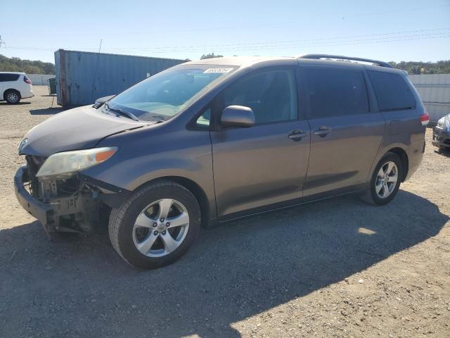 TOYOTA SIENNA LE 2011 with VIN 5TDKK3DC0BS128862 - Photo from auction