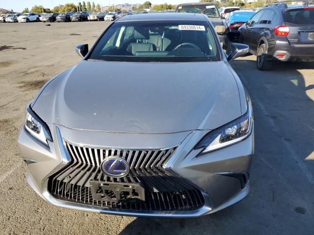 Photo 5 from auction – 2019 LEXUS ES 300H with VIN 58AB21B10KU003804