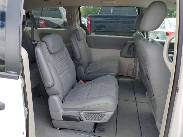Photo 11 from auction – 2008 CHRYSLER TOWN & COU with VIN 2A8HR44H88R799424