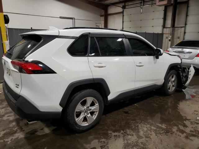 Photo 3 from auction – 2020 TOYOTA RAV4 XLE with VIN JTMP1RFV7LD066352