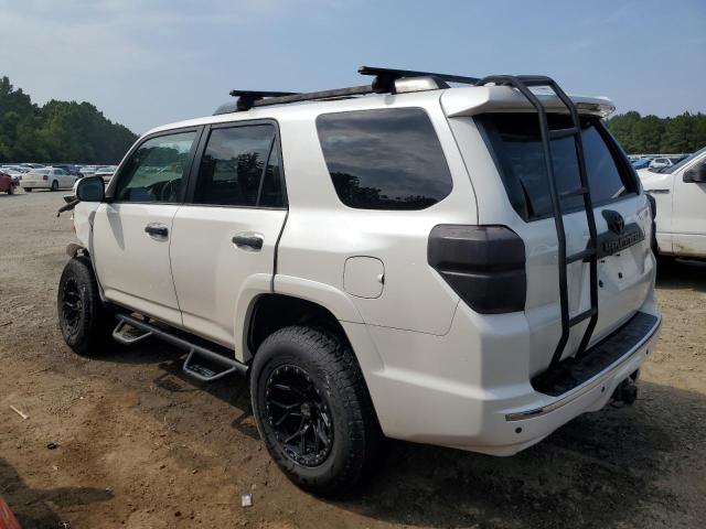 Photo 2 from auction – 2010 TOYOTA 4RUNNER SR with VIN JTEBU5JR0A5023477