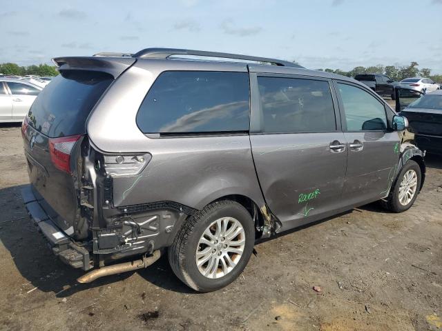 Photo 3 from auction – 2016 TOYOTA SIENNA XLE with VIN 5TDYK3DC4GS721741