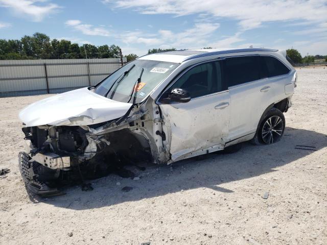 TOYOTA HIGHLANDER 2016 with VIN 5TDKKRFHXGS165162 - Photo from auction