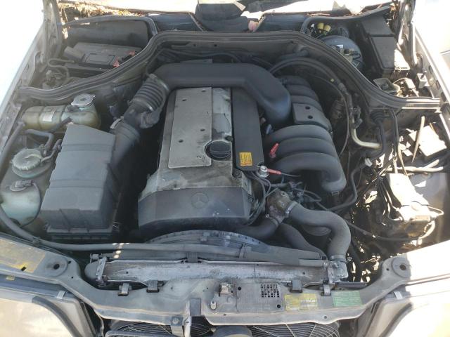 Photo 11 from auction – 1995 MERCEDES-BENZ E 320 BASE with VIN WDBEA32E5SC175146