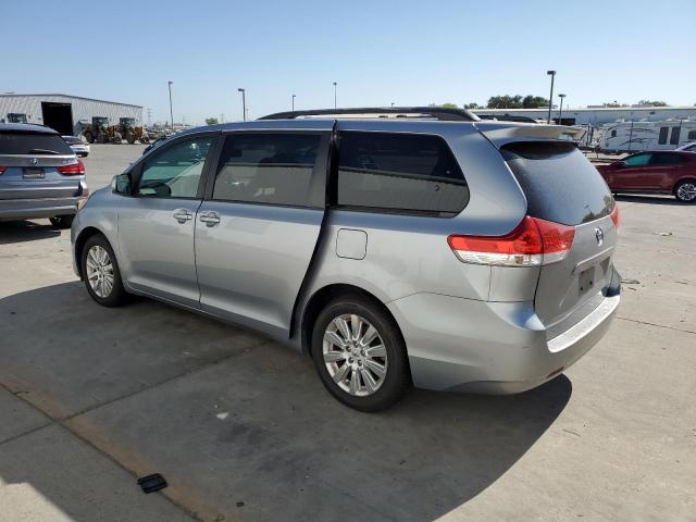 Photo 2 from auction – 2011 TOYOTA SIENNA LE with VIN 5TDJK3DC1BS019631