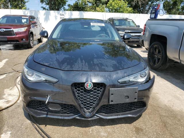 Photo 5 from auction – 2017 ALFA ROMEO GIULIA with VIN ZARFAEBN8H7531999