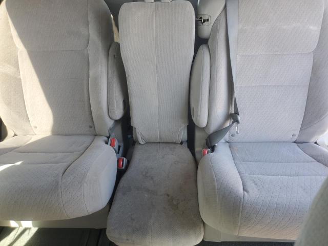 Photo 10 from auction – 2015 TOYOTA SIENNA LE with VIN 5TDKK3DC7FS680428