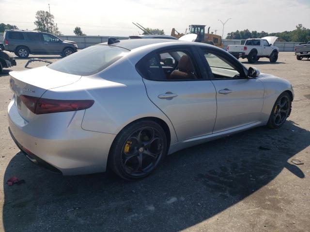 Photo 3 from auction – 2018 ALFA ROMEO GIULIA TI with VIN ZARFAECN7J7571981