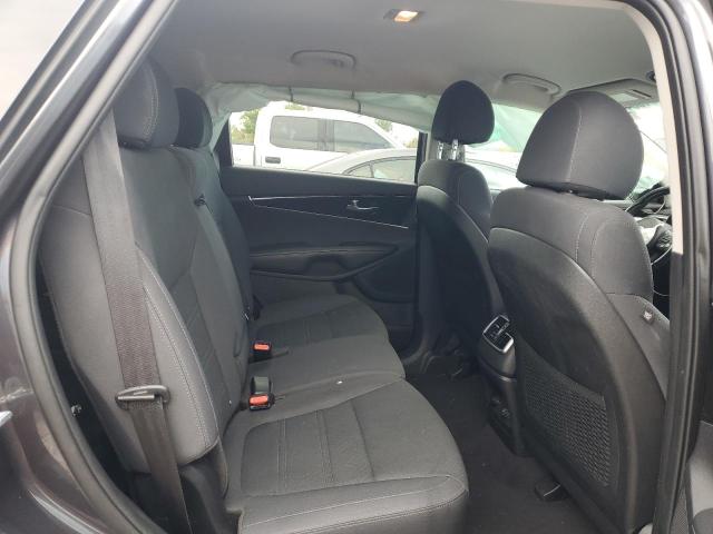 Photo 11 from auction – 2018 KIA SORENTO LX with VIN 5XYPGDA33JG409955